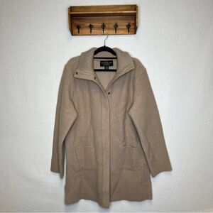 Centigrade‎ | Tan Teddy Jacket with Collared Neckline and Structured Silhouette